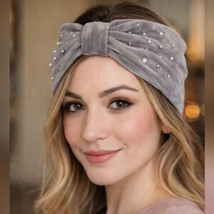 🩶Gray Velvet Headband with Studs🩶